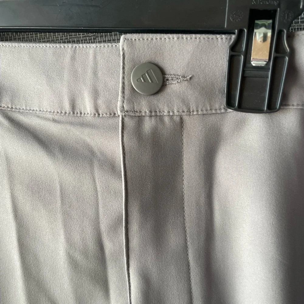 adidas Men’s Light Gray Athletic Golf Shorts - Picture 2 of 5